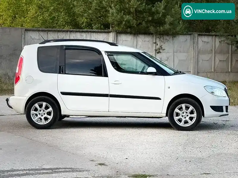Skoda Roomster 2010, фото з оголошення 2 з 20, VIN TMBNM65J1B5016373