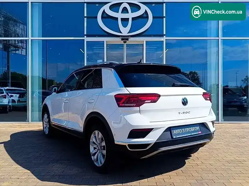 Volkswagen T-Roc 2021, фото з оголошення 2 з 13, VIN WVGZZZA1ZNV084638