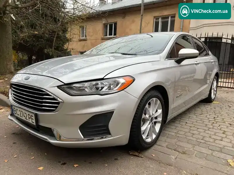 Ford Fusion 2019, фото з оголошення 1 з 15, VIN 3FA6P0LU6KR272209