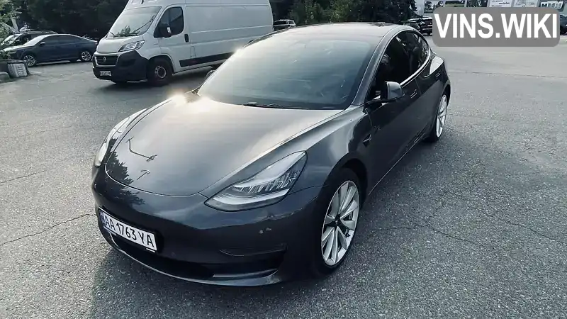 Tesla Model 3 2018, фото з оголошення 2 з 7, VIN 5YJ3E1EA8JF017606