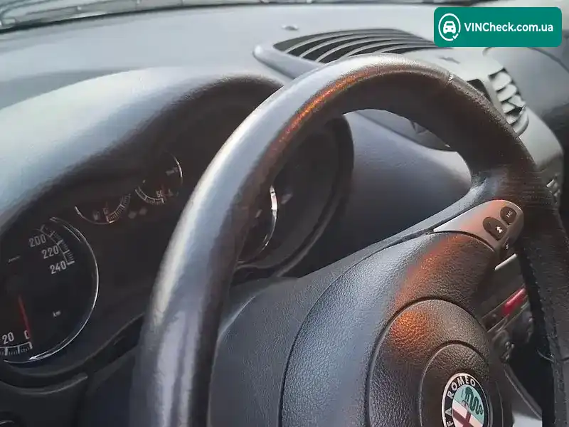 Alfa Romeo 147 2004, фото з оголошення 2 з 14, VIN ZAR93700005163318