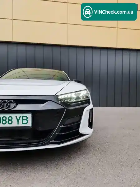 Audi e-tron GT 2021, фото з оголошення 2 з 8, VIN WAUCJBFW7N7001563