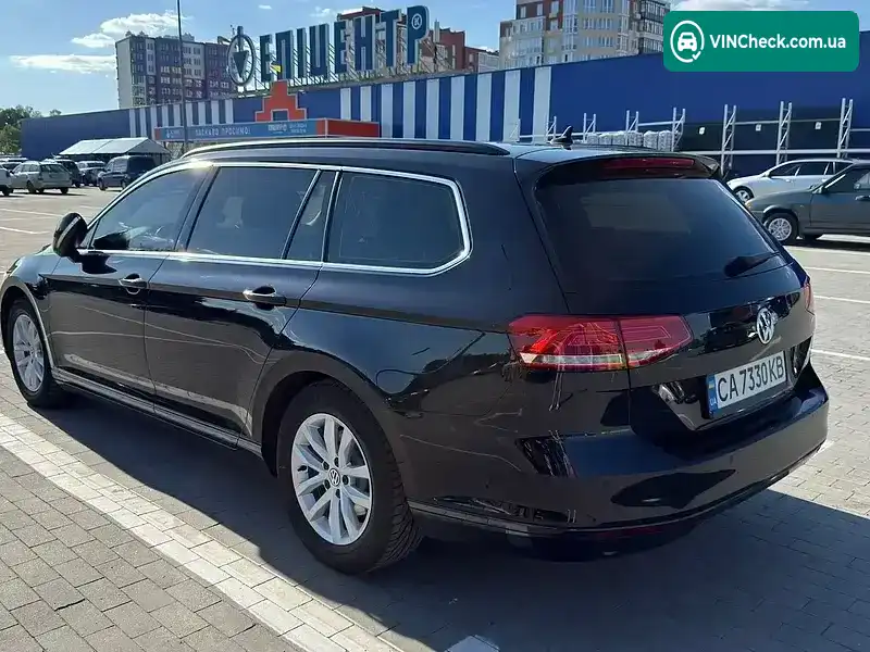 Volkswagen Passat 2019, фото з оголошення 2 з 21, VIN WVWZZZ3CZKE133957