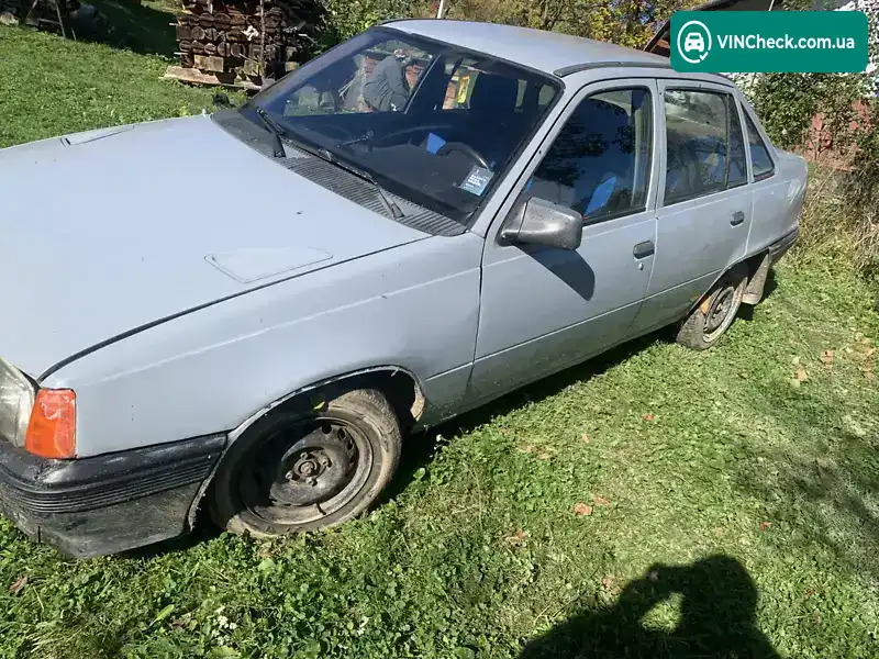 Opel Kadett 1987, фото з оголошення 2 з 7, VIN W0L000039H5137375