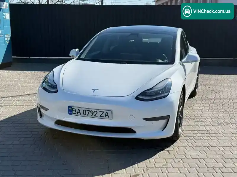 Tesla Model 3 2020, фото з оголошення 2 з 21, VIN 5YJ3E1EB5LF665495
