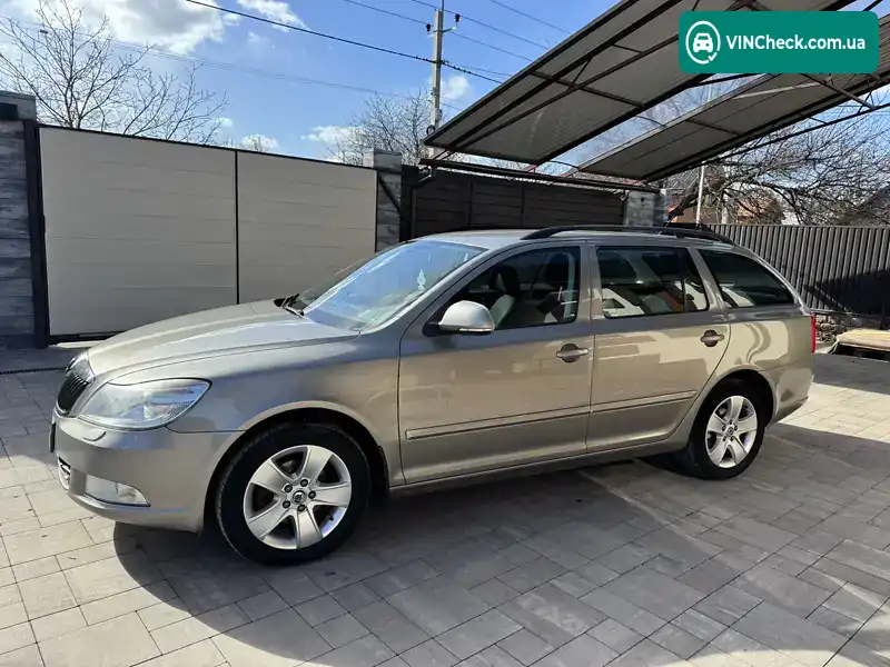 Skoda Octavia 2009, фото з оголошення 2 з 20, VIN TMBGA61Z7A2032171