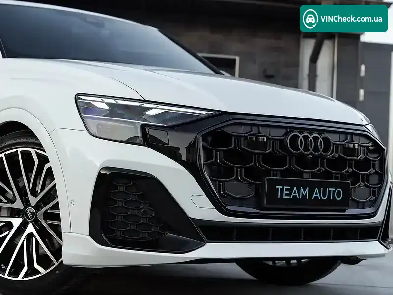 Audi Q8 2024, фото з оголошення 2 з 20, VIN WAUZZZF15SD017600