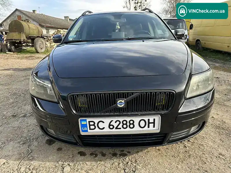 Volvo V50 2004, фото з оголошення 2 з 18, VIN YV1MW753152048605