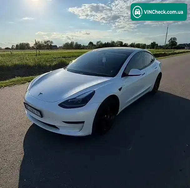 Tesla Model 3 2021, фото з оголошення 2 з 19, VIN 5YJ3E1EB0MF032677
