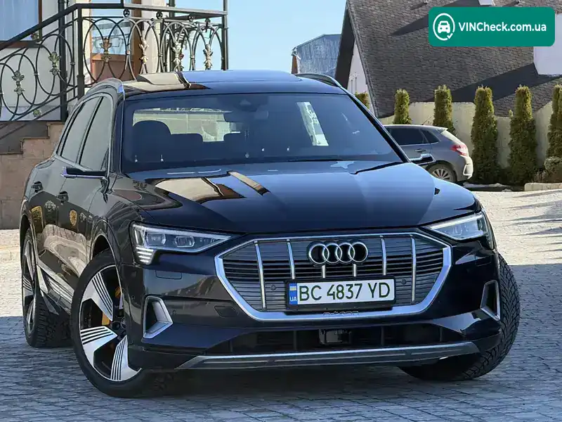 Audi e-tron 2018, фото з оголошення 2 з 21, VIN WAUZZZGEXKB001308