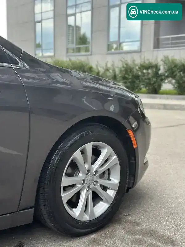 Chrysler 200 2015, фото з оголошення 1 з 20, VIN 1C3CCCAB0FN718444