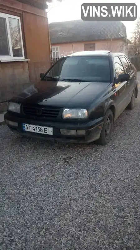 Volkswagen Jetta 1995, фото з оголошення 1 з 3, VIN 3VWSC81H1SM102990
