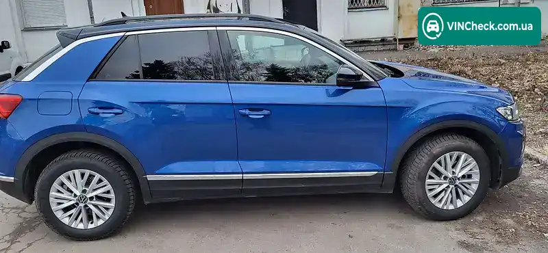 Volkswagen T-Roc 2021, фото з оголошення 2 з 20, VIN WVGZZZA1ZNV083253
