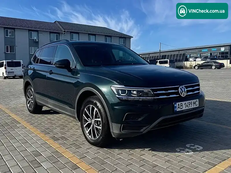 Volkswagen Tiguan 2019, фото з оголошення 2 з 20, VIN 3VV3B7AX3KM130318