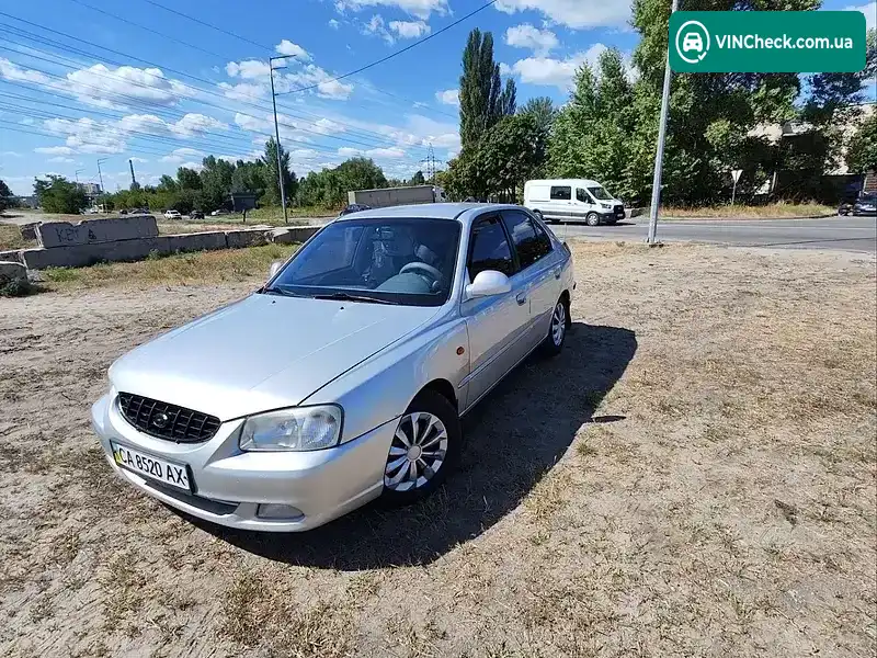 Hyundai Accent 2002, фото з оголошення 2 з 6, VIN KMHCH51BP2U173855