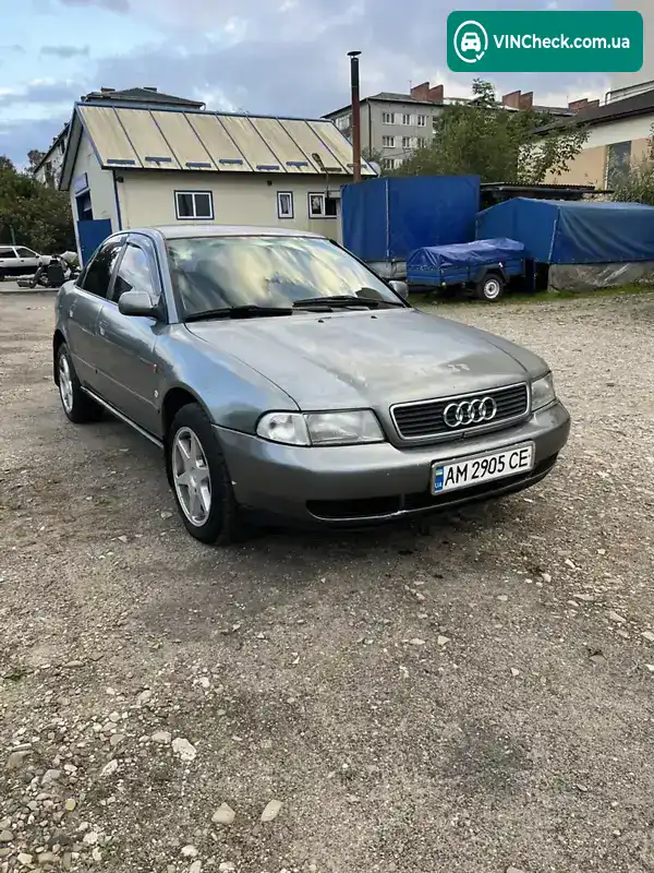 Audi A4 1995, фото з оголошення 1 з 8, VIN WAUZZZ8DZSA096782