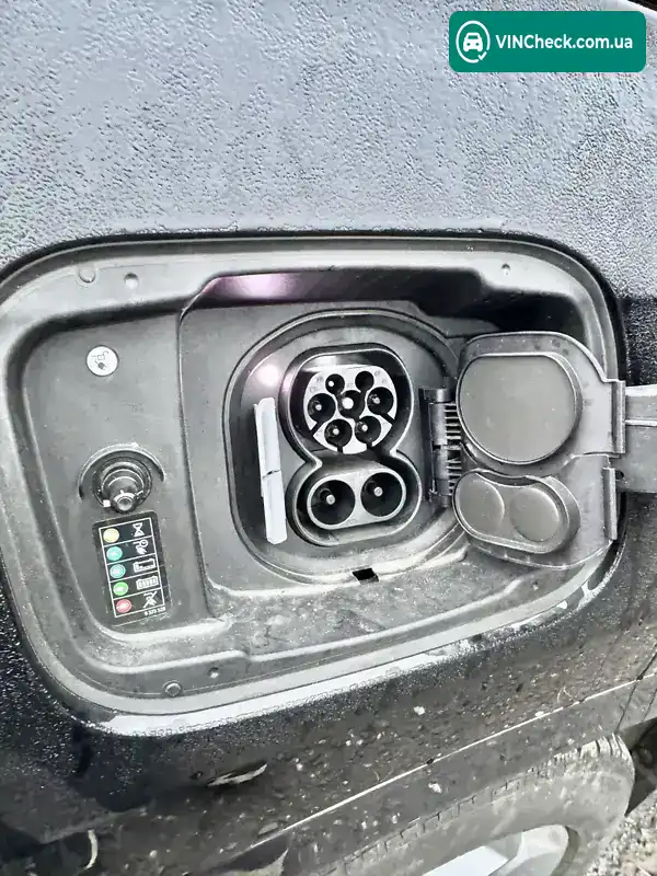 BMW iX1 2024, фото з оголошення 2 з 20, VIN WBY71EG0205Z22673