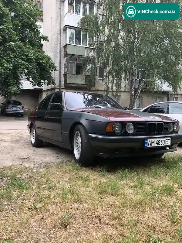 BMW 5 Series 1992, фото з оголошення 1 з 12, VIN WBAHD61010BK77542