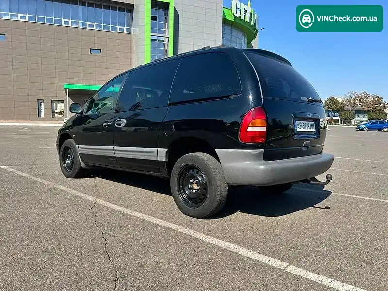 Chrysler Voyager 2000, фото з оголошення 2 з 16, VIN 1C4GYN3M0YU543114