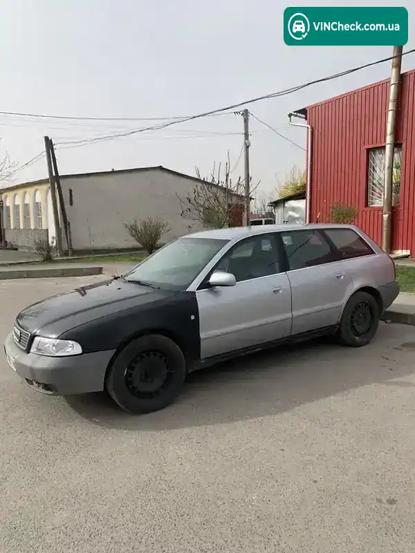 Audi A4 1997, фото з оголошення 2 з 10, VIN WAUZZZ8DZWA050873