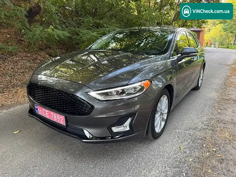Ford Fusion 2020, фото з оголошення 2 з 20, VIN 3FA6P0SU5LR225417