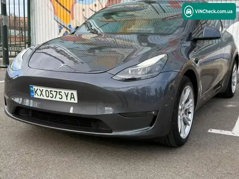 Tesla Model Y 2023, фото з оголошення 2 з 12, VIN 7SAYGDEE9PA200574