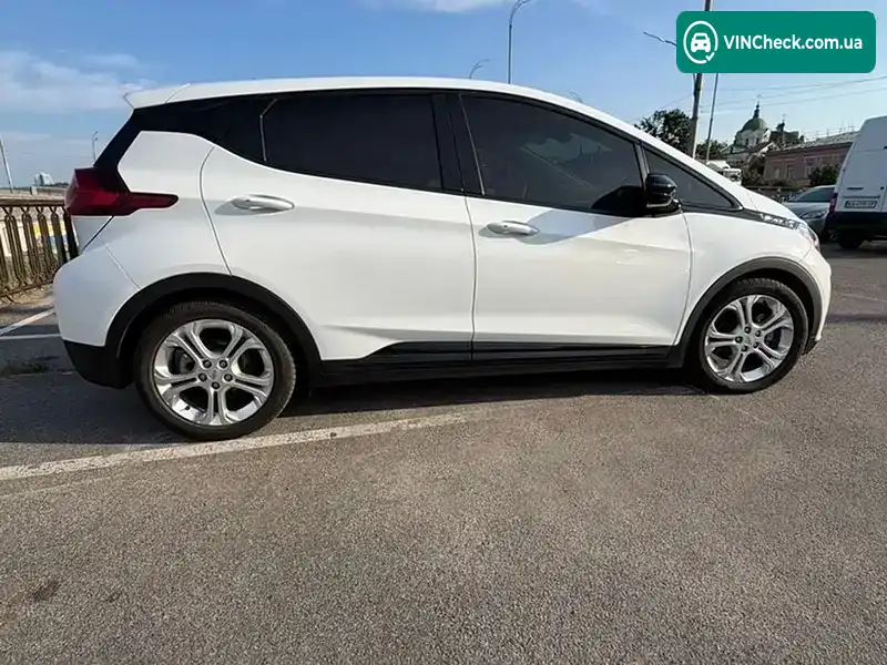Chevrolet Bolt EV 2018, фото з оголошення 2 з 20, VIN 1G1FW6S09J4113201