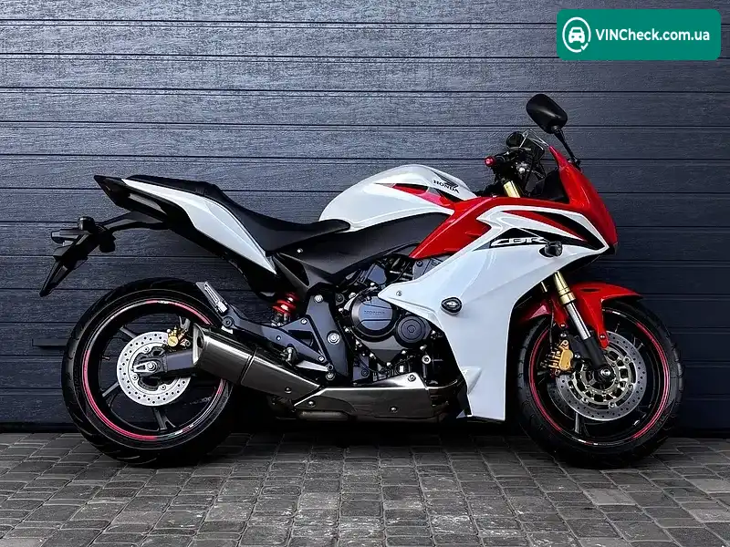Honda CBR 600F 2011, фото з оголошення 2 з 10, VIN ZDCPC41J0BF503107