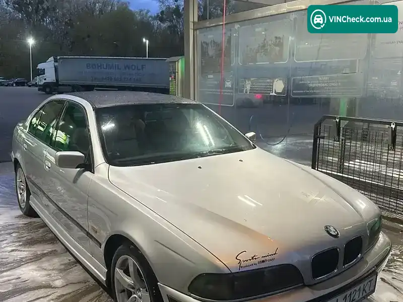 BMW 5 Series 1998, фото з оголошення 1 з 11, VIN WBADM11050GP06069