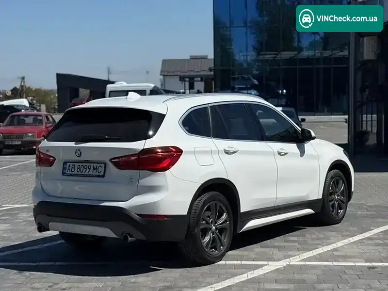 BMW X1 2015, фото з оголошення 2 з 12, VIN WBAHU31010P916973