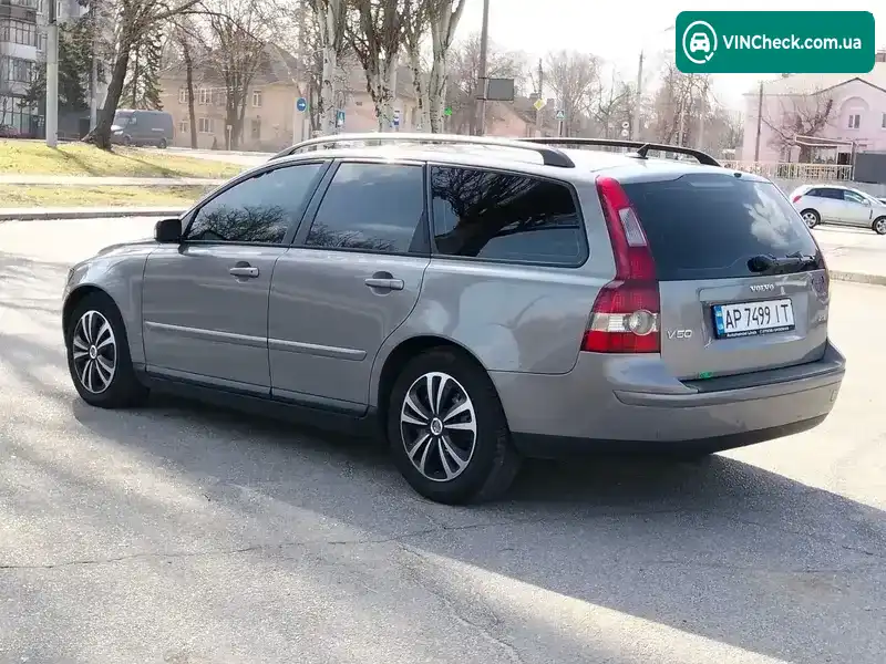 Volvo V50 2004, фото з оголошення 2 з 9, VIN YV1MW753152064836