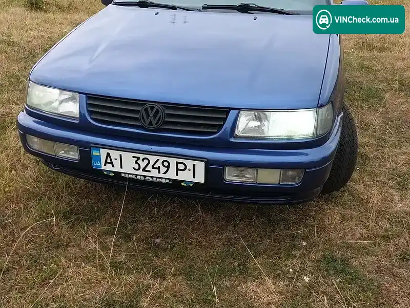 Volkswagen Passat 1994, фото з оголошення 1 з 9, VIN WVWZZZ3AZSE019983