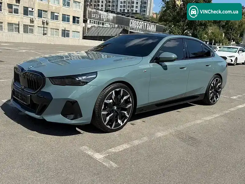 BMW 5 Series 2024, фото з оголошення 1 з 11, VIN WBA21FL090CS88763