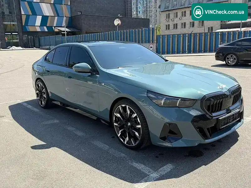 BMW 5 Series 2024, фото з оголошення 2 з 11, VIN WBA21FL090CS88763