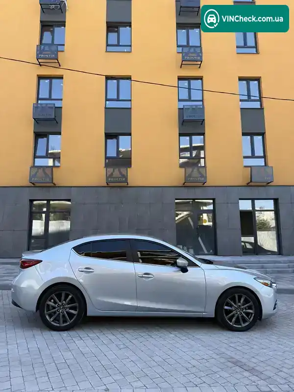 Mazda 3 2018, фото з оголошення 2 з 21, VIN 3MZBN1V30JM197928