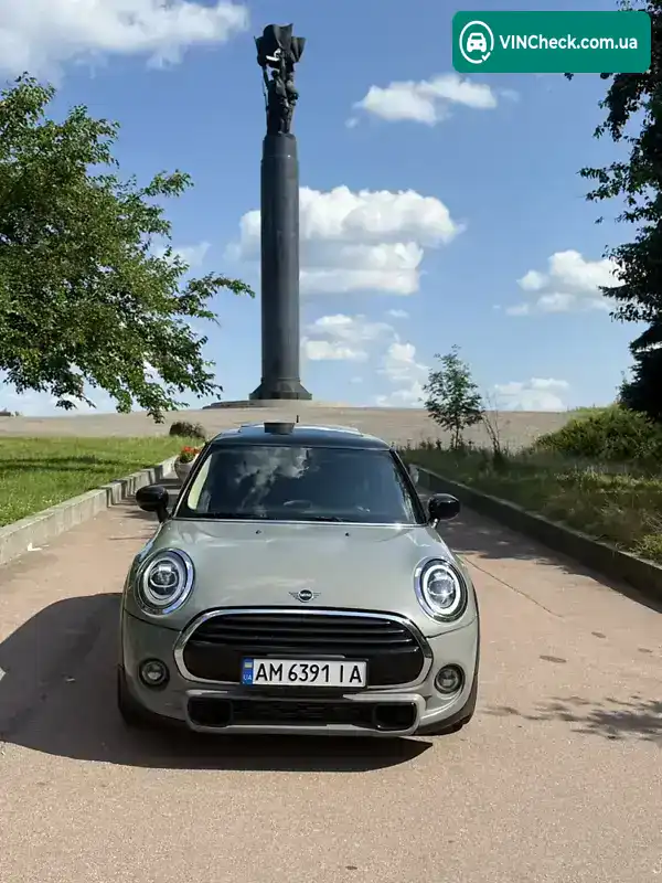 MINI Hatch 2020, фото з оголошення 2 з 21, VIN WMWXR3C01L2M58380