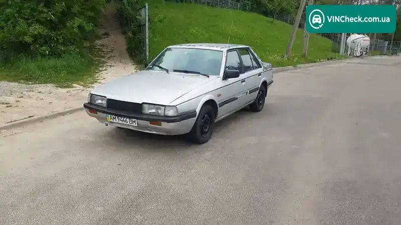 Mazda 626 1985, фото з оголошення 2 з 20, VIN JMZGC122201652075