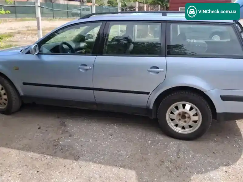 Volkswagen Passat 2000, фото з оголошення 1 з 18, VIN WVWZZZ3BZYE467117
