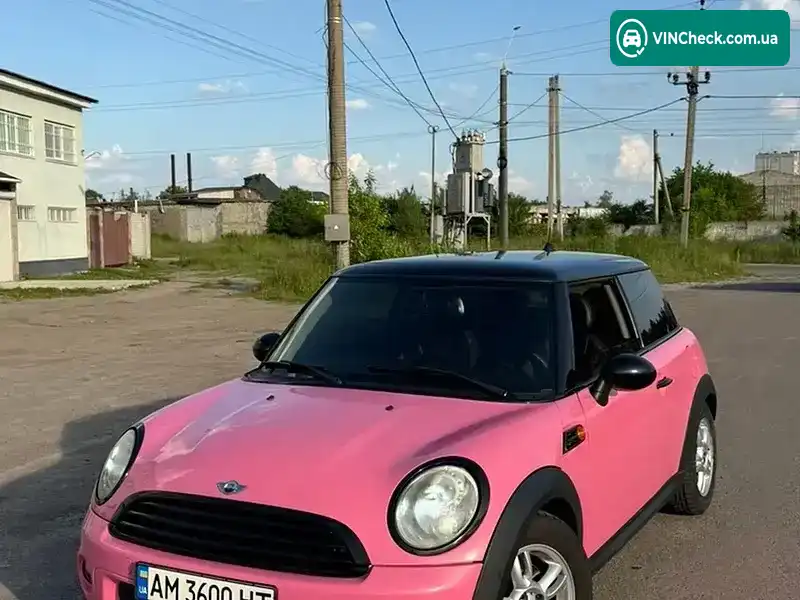 MINI Hatch 2013, фото з оголошення 2 з 11, VIN WMWSU3C50DT681090