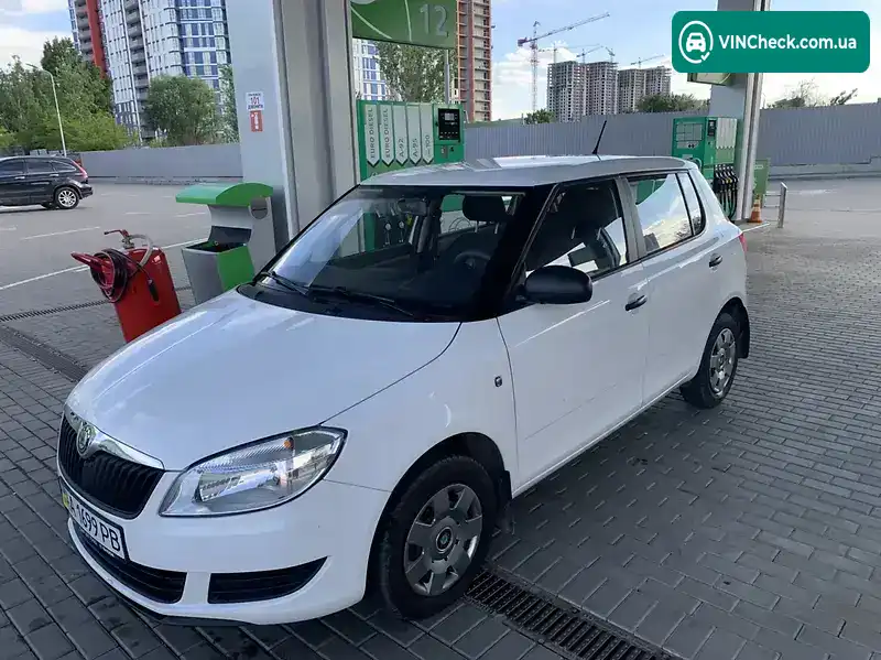 Skoda Fabia 2011, фото з оголошення 1 з 13, VIN TMBEH15JXCB501220