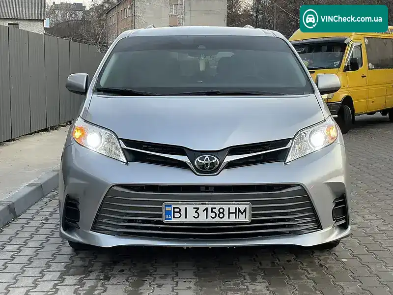 Toyota Sienna 2018, фото з оголошення 2 з 20, VIN 5TDKZ3DC2JS960410