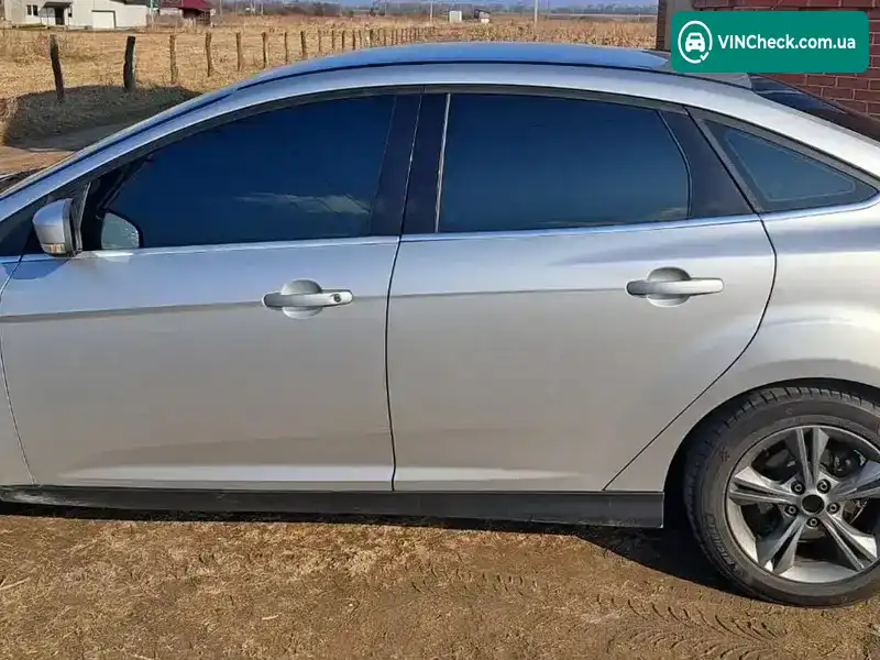 Ford Focus 2011, фото з оголошення 2 з 8, VIN WF0MXXGCBMBJ09980