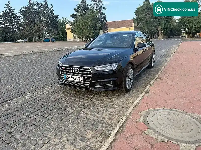 Audi A4 2018, фото з оголошення 2 з 20, VIN WAULMAF4XJA233636