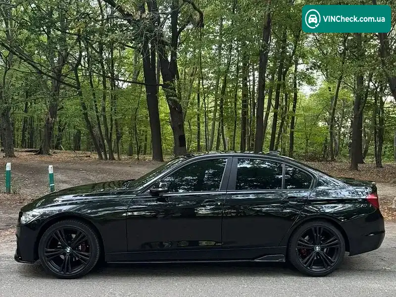 BMW 3 Series 2012, фото з оголошення 2 з 20, VIN WBA3B3C57DF145990