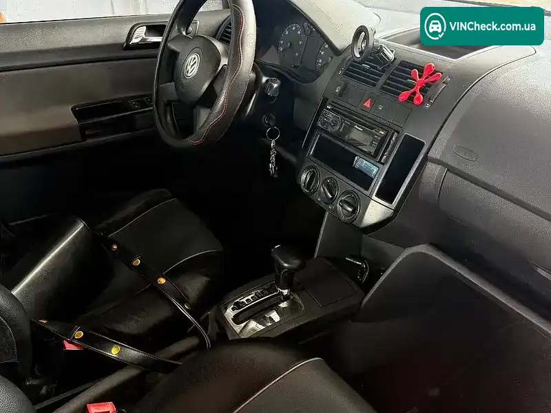 Volkswagen Polo 2004, фото з оголошення 2 з 10, VIN WVWZZZ9NZ5D032098