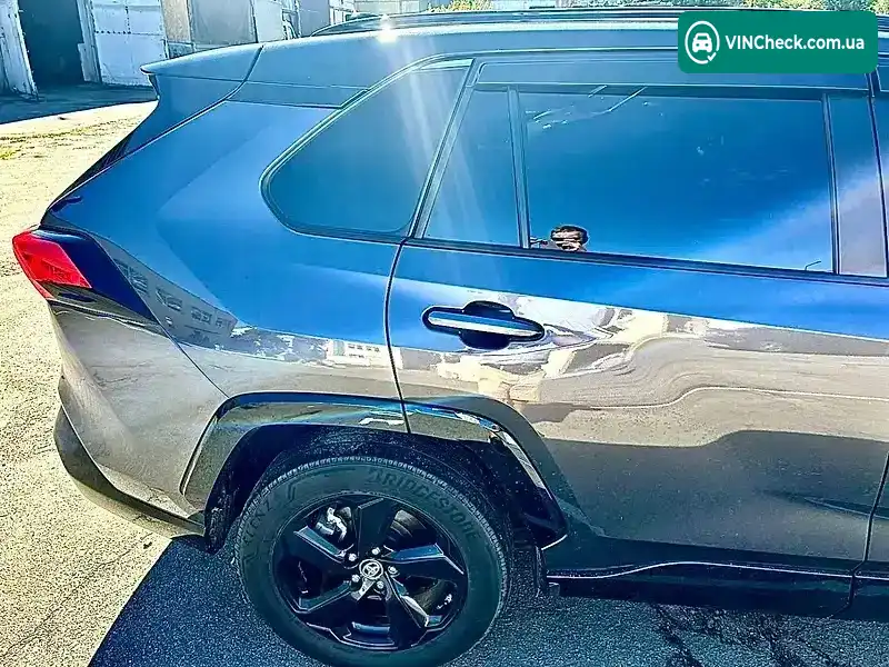 Toyota RAV4 2021, фото з оголошення 2 з 20, VIN JTMRW3FV00J053768