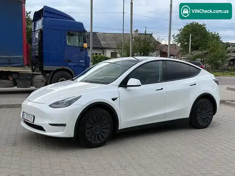 Tesla Model Y 2023, фото з оголошення 1 з 17, VIN 7SAYGDEE4PF804715