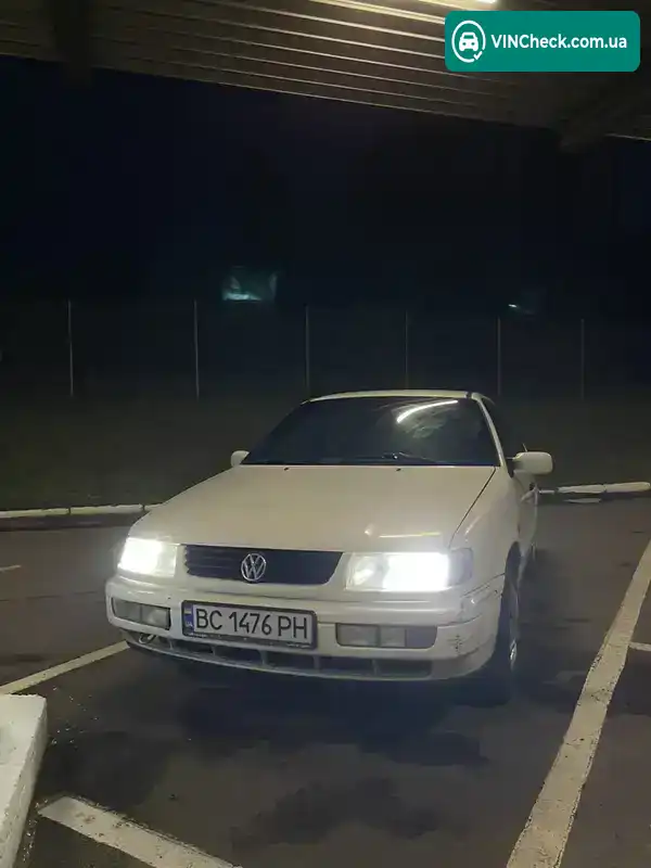 Volkswagen Passat 1995, фото з оголошення 1 з 13, VIN WVWZZZ3AZTE076504