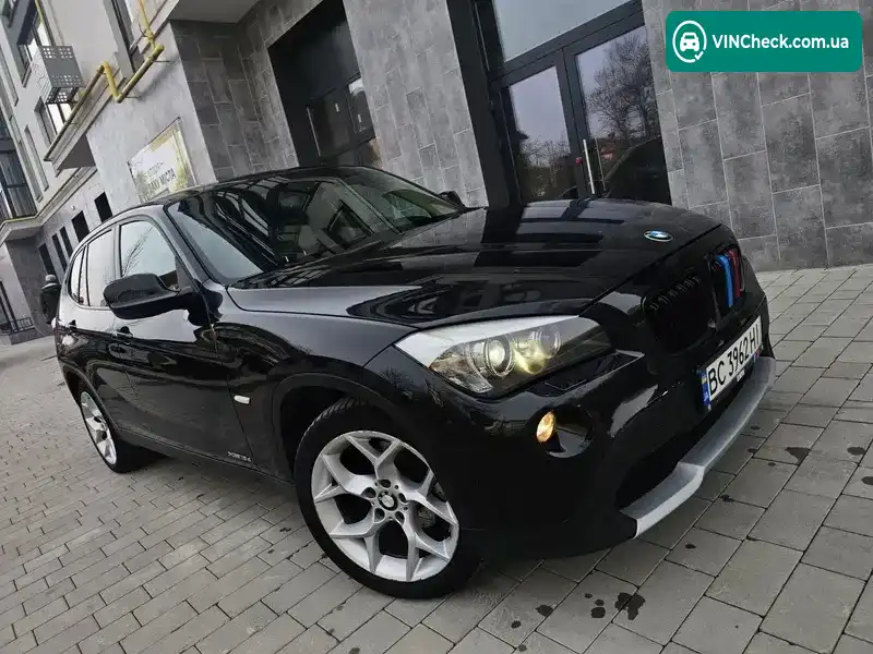BMW X1 2012, фото з оголошення 2 з 21, VIN WBAVP11010VU15088