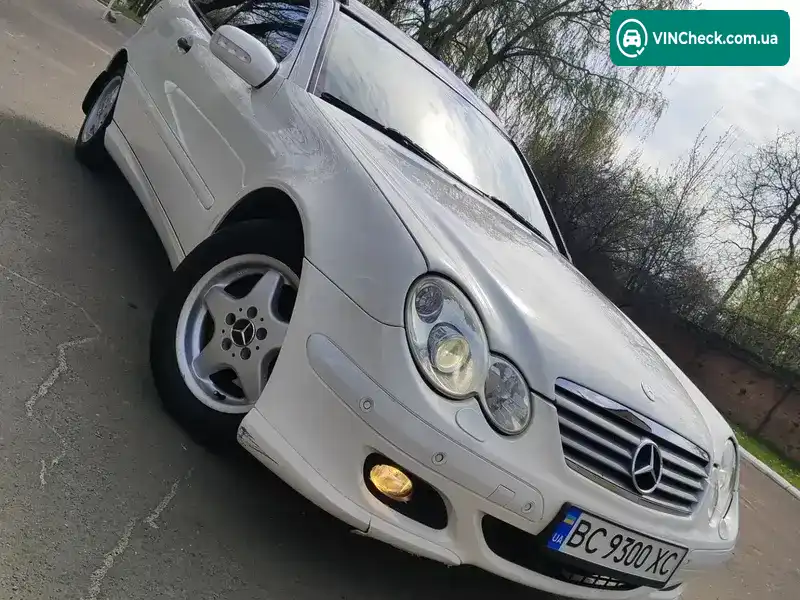 Mercedes-Benz C-Class 2004, фото з оголошення 2 з 21, VIN WDB2037461A633314